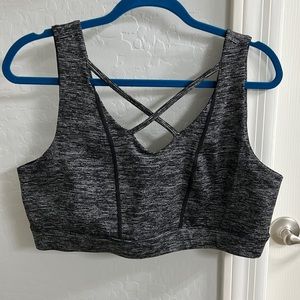 NWT! Torrid Active 2 Strappy Sports Bra